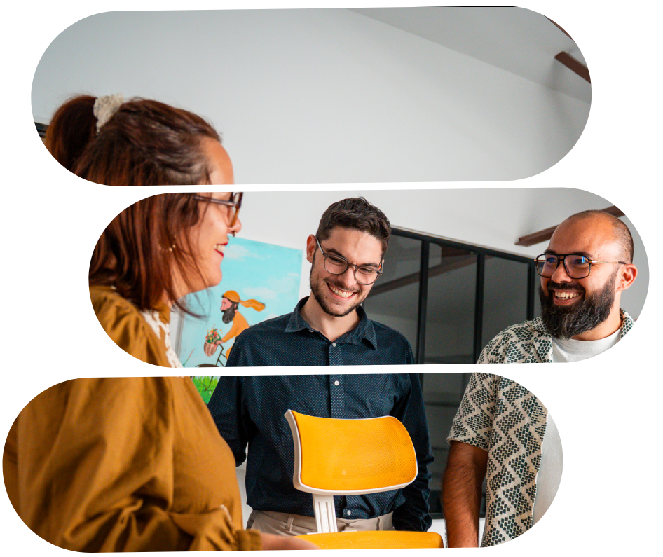 Photo des 3 membres de l'équipe de l'agence web Qwery en train de discuter